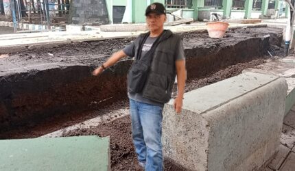 IMG 20260303 WA0003 Paving Trotoar Alun Alun Kota Kraksaan di Perbaiki Setelah Viral, Oknum Pemilik CV Diduga Blokir Nomor Whatsap Media  Suara Utama ID Mengabarkan Kebenaran | Website Resmi Suara Utama