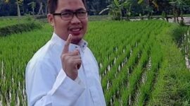 FOTO: Penulis, Rahmat Rahman (nama hijrah Andre Hariyanto saat menimba ilmu di Pondok Pesantren).