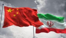 FOTO : Bendera China dan Iran. (Istimewa/SUARA UTAMA)