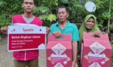 Cinta Wakaf Berbagi Lebaran untuk Para Lansia di NTT