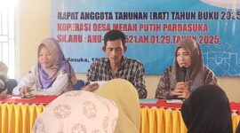 Pengurus KDKMP,BA KDKMP, Pengawas KDKMP, Pendamping Desa Saat RAT Berlangsung Pada KDKMP Pardasuka