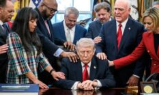 Trump Sebut NATO Pengecut