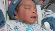 FOTO: Lahir dengan Selamat, Zahwa Qarira Nazhira Jadi Anugerah Indah Keluarga Andre Hariyanto (Aisyah Putri Widodo/SUARA UTAMA)