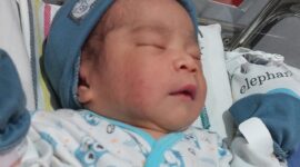 FOTO: Lahir dengan Selamat, Zahwa Qarira Nazhira Jadi Anugerah Indah Keluarga Andre Hariyanto (Aisyah Putri Widodo/SUARA UTAMA)