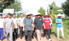 Jaga Ekosistem Pesisir, Wali Kota Pangkalpinang dan Perkumpulan Kiok Bangka Tanam Mangrove