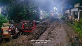 FOTO: Warga Dusun Tempur, Desa Kemiri, Kecamatan Kepanjen, Kabupaten Malang, meminta evaluasi proyek penggalian pipa akibat dampak sosial yang dinilai terabaikan. (Andre Hariyanto/SUARA UTAMA)