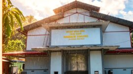 foto gedung bioskop lama teluk bayur