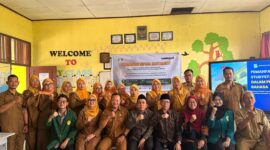 FOTO: Dosen PBA UNJ Tingkatkan Kompetensi Guru Desa Muktiwari melalui Pembelajaran Digital Berbasis StudyStack (Siti Masyitoh/SUARA UTAMA)
