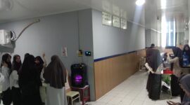 Suasana kegiatan Market Day dan Porseni 2026 di SMAIT Darul Fikri Makassar, Rabu (17/06/2026), saat para siswa menampilkan berbagai produk usaha dan mengikuti perlombaan olahraga serta seni di lingkungan sekolah.
