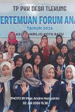 Komnas PA Kota Batu Berikan Edukasi Perlindungan Anak pada Pertemuan Forum Anak Desa Tlekung