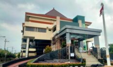 Publik Geram, Seurgensi Apa Hingga DPRD Kabupaten Probolinggo Menggelar Rapat di Hotel Surabaya Selama Dua Hari