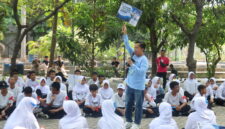 FOTO: Ratusan Siswa Gema Insan Cendekia Karawang Belajar Ekosistem Laut dan Kepemimpinan Lingkungan Bersama Emil Salim Institute (Wahyu Widodo M.IKom/SUARA UTAMA)