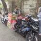 Dok. Wartawan Suara Utama, Bagus (owner) kiri jaket abu, kanan wanita berhijab (pembeli)