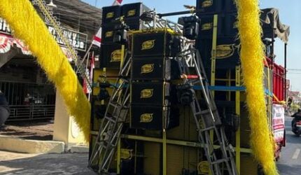FOTO: Truk sound horeg pawai Agustusan di Jawa Timur. (Sumber Wikipedia)