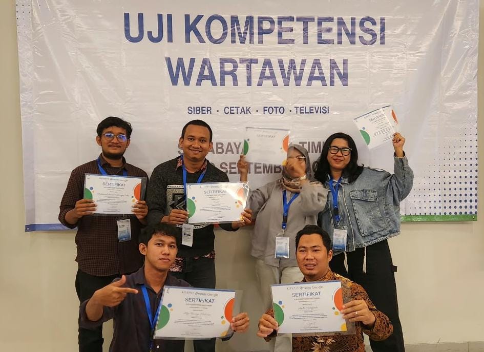 FOTO: Pemimpin Redaksi Suara Utama Andre Hariyanto Dinyatakan Kompeten dalam UKW bersama Lembaga Uji Kompetensi Wartawan Kompas, KG Media dan Google (Dok.Pribadi/SUARA UTAMA)