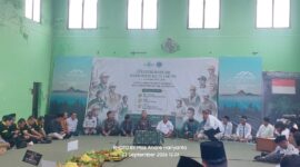 Keterangan Foto:

FOTO: Sarbumusi Kota Batu menggelar resepsi Harlah ke-71 yang dihadiri ratusan anggota dan perwakilan Pemerintah Kota Batu, Minggu (27/09/2026), di Aula Gedung PCNU Kota Batu, Jawa Timur. (Andre Hariyanto/SUARA UTAMA)