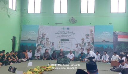 Keterangan Foto: FOTO: Sarbumusi Kota Batu menggelar resepsi Harlah ke-71 yang dihadiri ratusan anggota dan perwakilan Pemerintah Kota Batu, Minggu (27/09/2026), di Aula Gedung PCNU Kota Batu, Jawa Timur. (Andre Hariyanto/SUARA UTAMA)