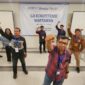 Keterangan Foto: Andre Hariyanto, CFNLP memakai baju batik coklat (wartawan muda), dinyatakan kompeten dan lulus Uji Kompetensi Wartawan yang diselenggarakan oleh LUKW Kompas, Kompas Gramedia, Google, dan Dewan Pers pada 18–19 September 2026 di Hotel Amaris, Surabaya, Jawa Timur. (Dok. Pribadi)