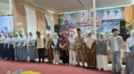 FOTO: Bupati Saleh Asnawi Buka Festival Literasi Tanggamus 2026 di Pantai Muara Indah (Akhmadi Sumaryanto/SUARA UTAMA)