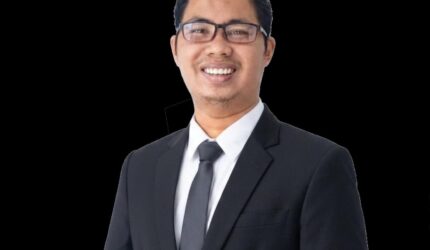 FOTO: Andre Hariyanto, penulis, Master Trainer AR Learning Center, dan penulis buku Mutiara Hikmah. (Dokumentasi pribadi)