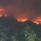 FOTO: Penampakan kebakaran di Gunung Sumbing, Kabupaten Wonosono, Jawa Tengah pada Senin malam 19 Oktober 2026 (Dok BPBD Wonosobo/SUARA UTAMA)